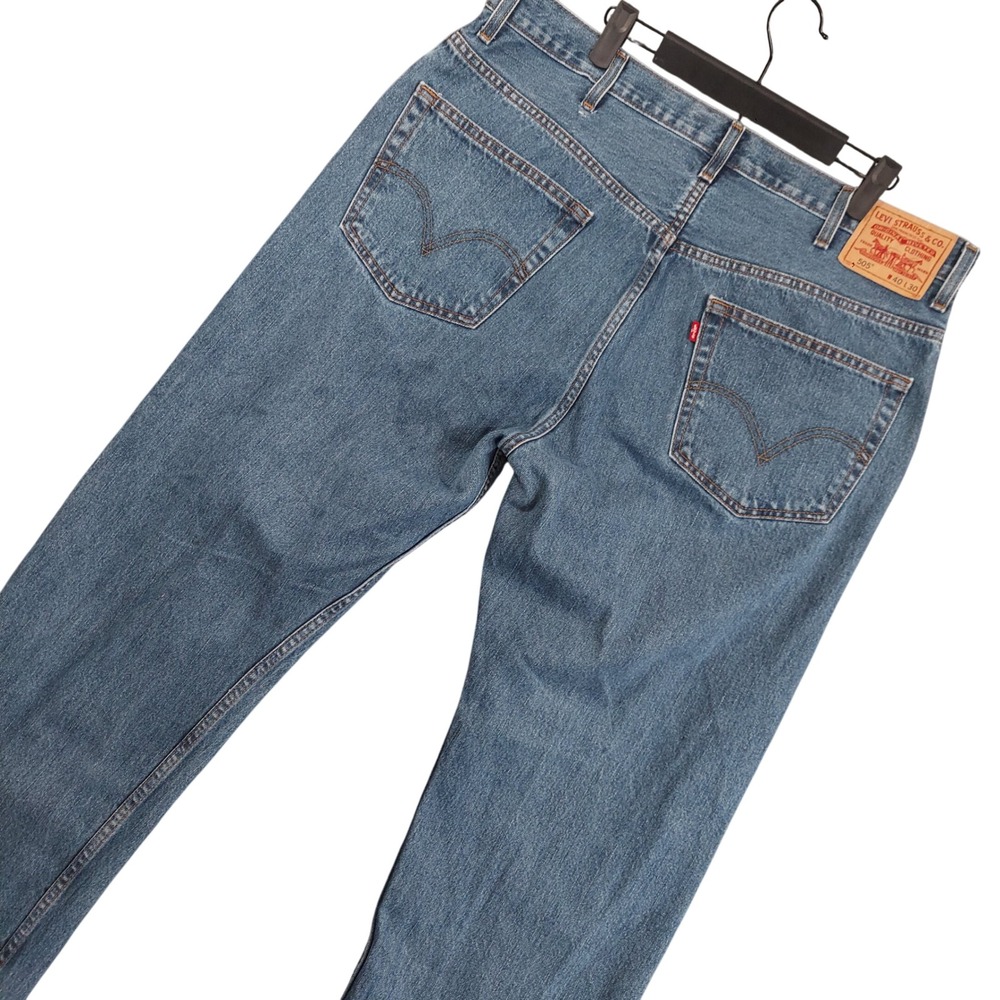 Vintage Levi's 505 Regular Fit Jeans Men 40x30 Blue Straight Leg Denim Pants Y2K
